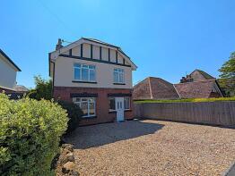 15, Clarence Gardens, Shanklin PO37 6HA