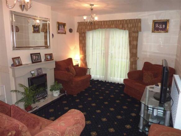 FAMILY LOUNGE