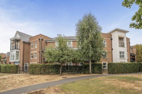 Summer Gardens, Ickenham, UB10