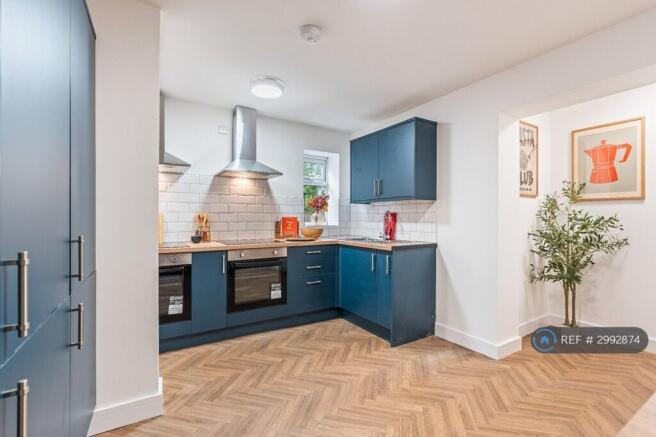 1 bed House Share to rent Image 6