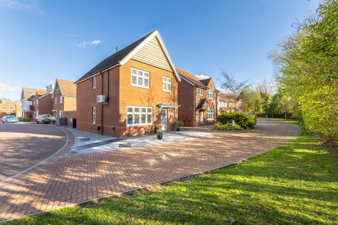 Wymund Way, Hauxton, Cambridge