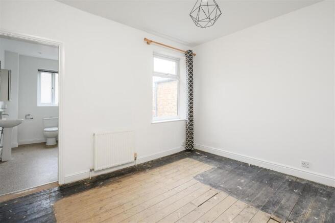 2 bed Terraced for sale Image 9