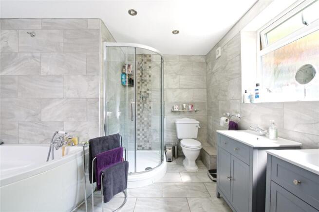 En Suite Bathroom