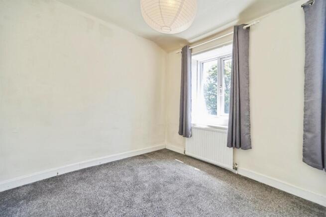 2 bed Terraced for sale Image 9