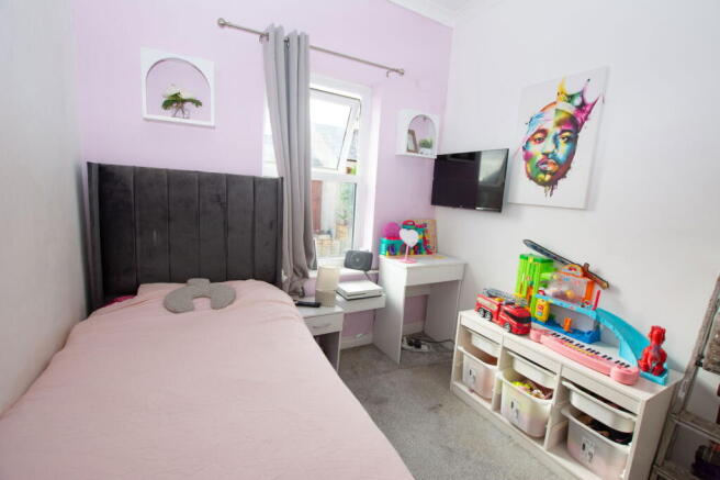 Photo 10