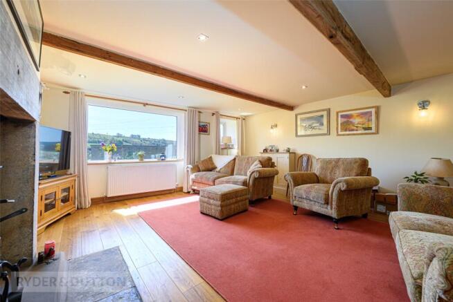 4 bed Semi-Detached for sale Image 9