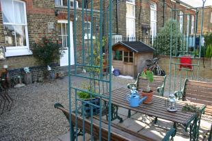Rear Garden photo 2