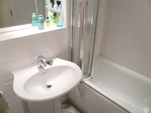 en-suite to bed 1