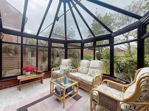 3 bed Detached for sale Image 6