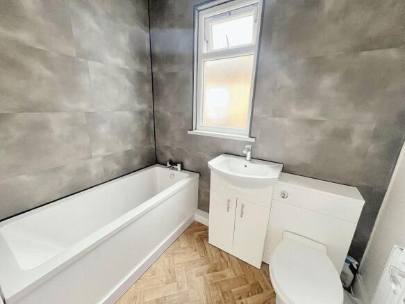 5 bed Terraced for sale Image 10