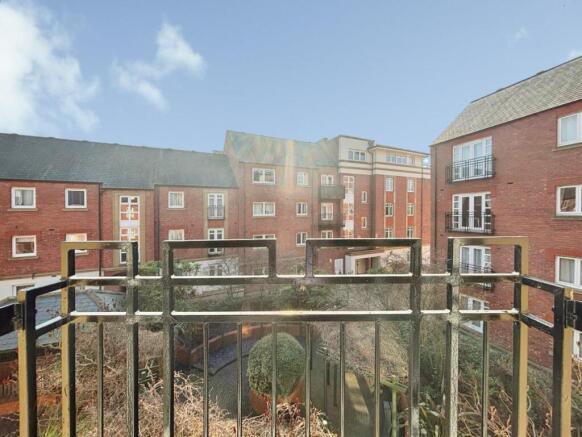 1 bed Apartment to rent Image 12
