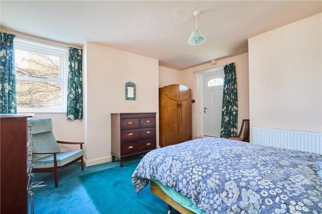 2 bed Apartment for sale Image 6