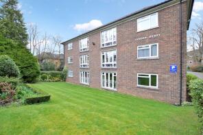 2, Lynden Hyrst, Addiscombe Road, Croydon CR0 5PD