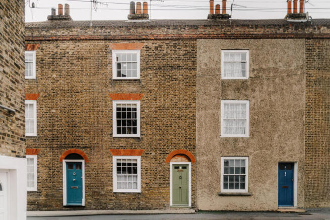 3-bed house on East Terrace, Gravesend, Kent, £375,000
