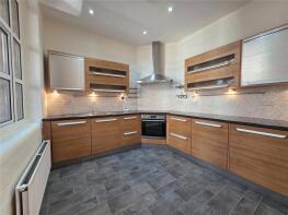 Apartment 12, 632 Radford Court, Radford Road, Nottingham NG7 7EX