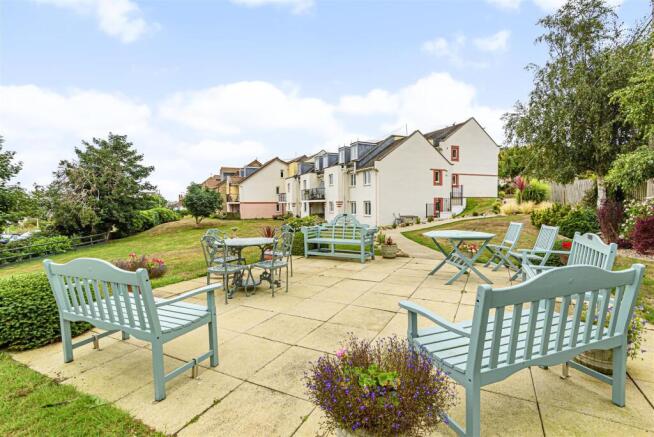 Owners Patio Area.jpg