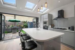124, Playford Road, London N4 3NL