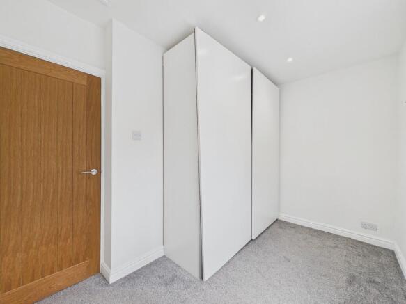 2 bed Terraced for sale Image 11