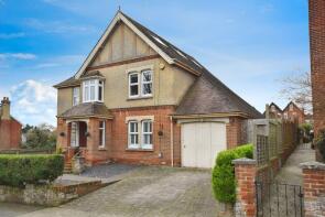 28, Bourne Avenue, Salisbury SP1 1LS