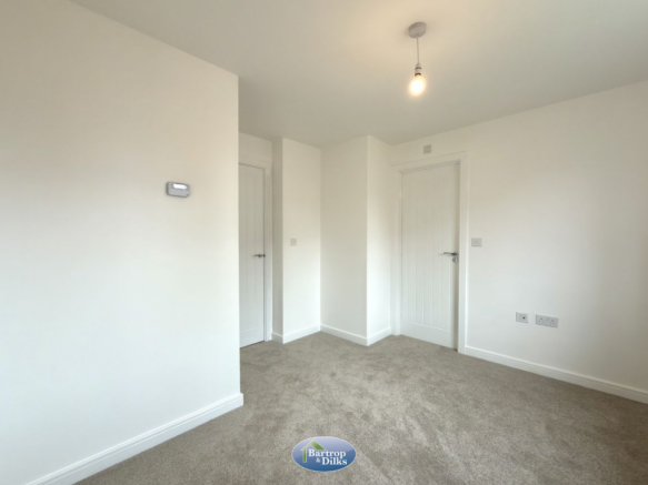 3 bed Semi-Detached for sale Image 12