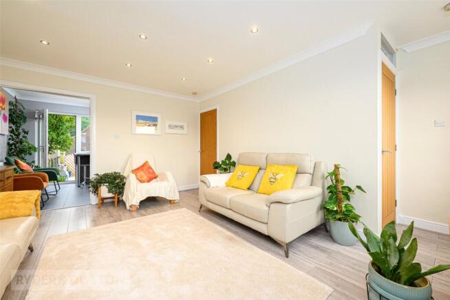 3 bed Town House for sale Image 10