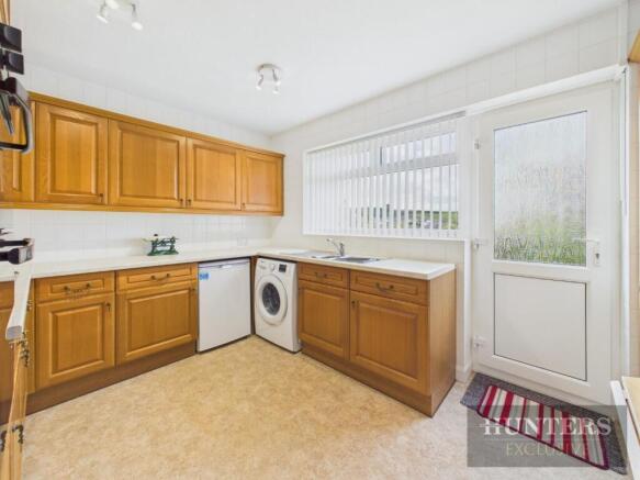 3 bed Detached Bungalow for sale Image 9