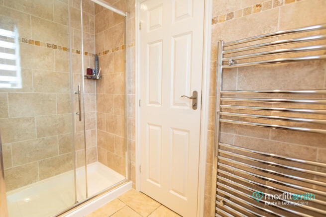 Master Bedroom En...