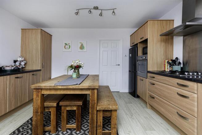 2 bed Terraced for sale Image 9