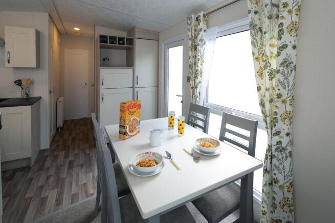 2 bed Caravan for sale Image 8
