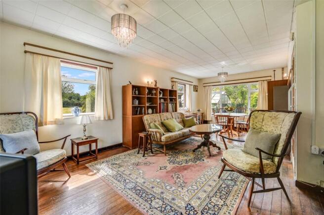Sitting/Dining Room