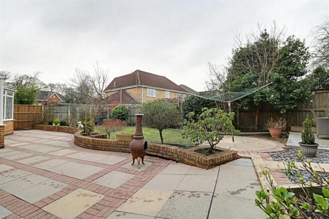 garden 4.jpg