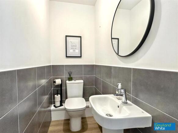3 bed Detached for sale Image 11