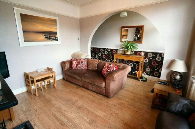 4th Photo of Lounge