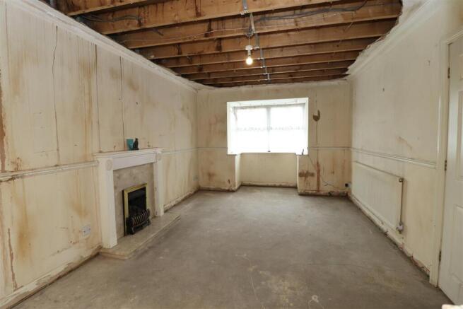 3 bed Detached for sale Image 4