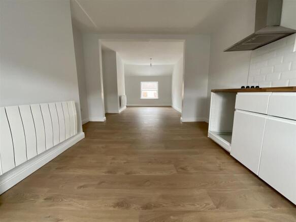 1 bed Not Specified to rent Image 2