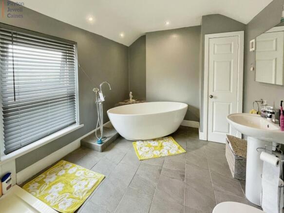 Family bathroom