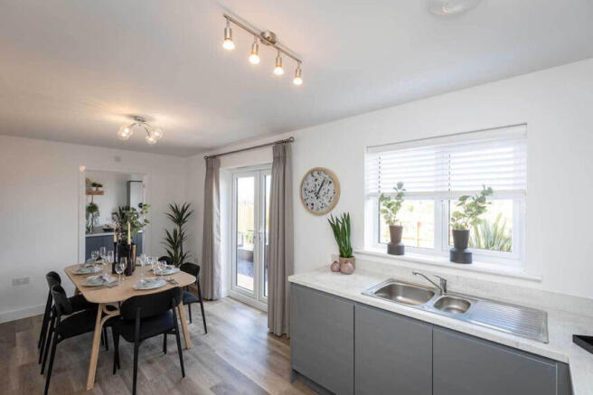 The Sitwell HT 468 - Kitchen Dining