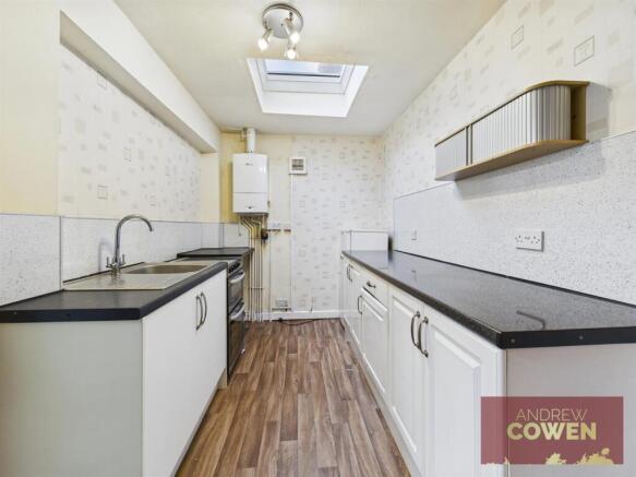 2 bed Terraced for sale Image 5