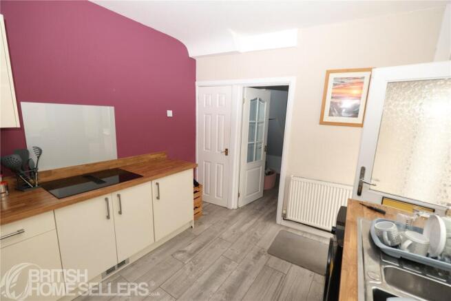 Ventnor Road, Cwmbran, Torfaen, NP44 photo 3