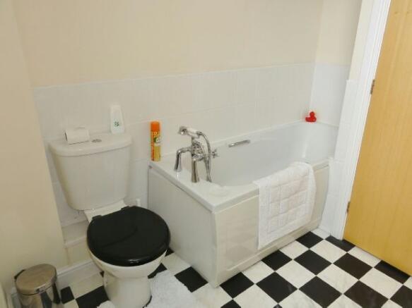 En-Suite Bathroom
