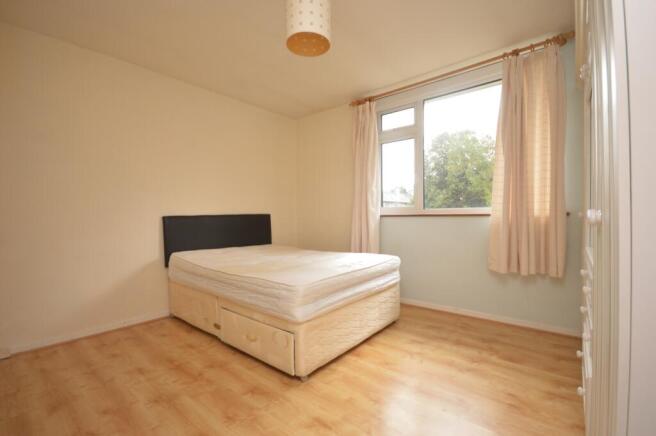 Bedroom 1 (1)
