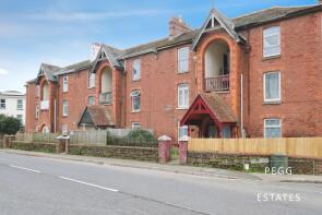 Flat 56, Merritt Flats, Totnes Road, Paignton TQ3 3RN
