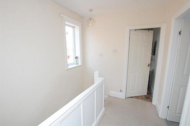 FIRST FLOOR LANDING