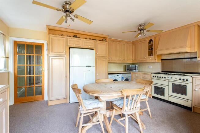 Borden Lane kitchen1b.jpg