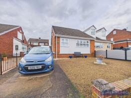 7, Northbank Crescent, Middlesbrough TS7 9EU