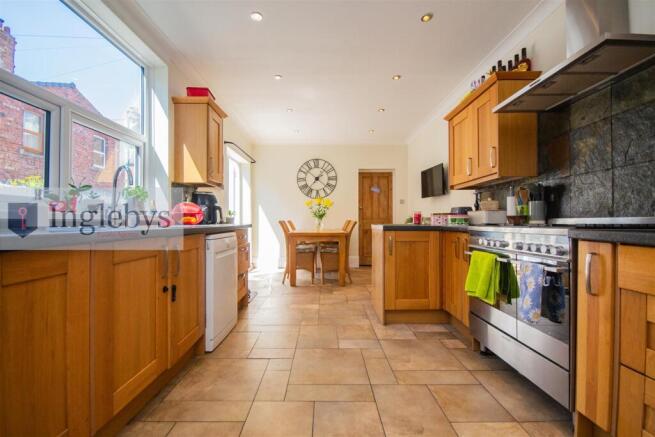 5 bed End of Terrace for sale Image 9