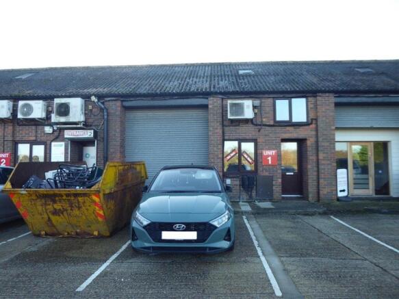 P1000658 - P2 Lgs Cameo Unit 1 - Copy.jpg