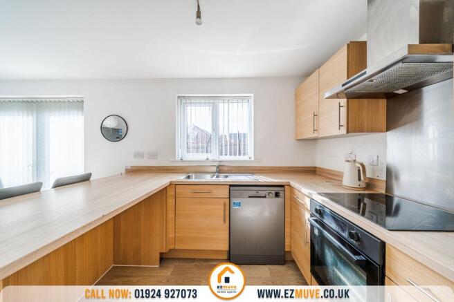 4 bed Detached for sale Image 4