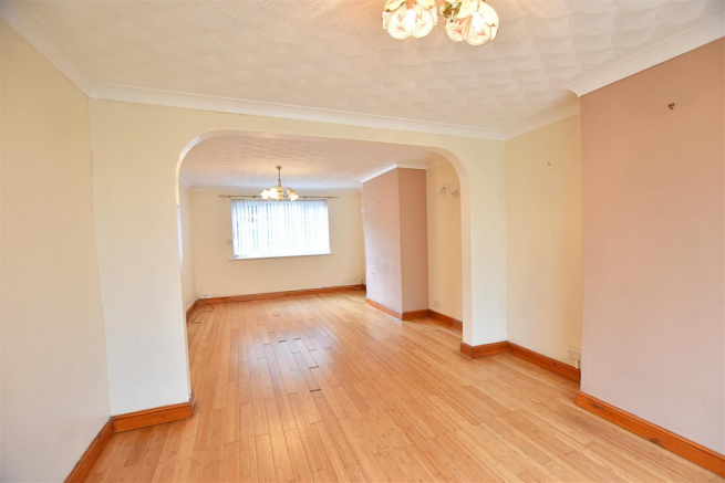 THROUGH LOUNGE/DINING ROOM