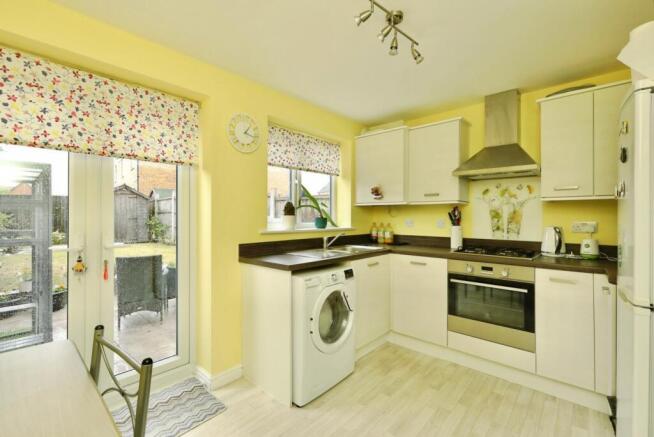 3 bed Semi-Detached for sale Image 5